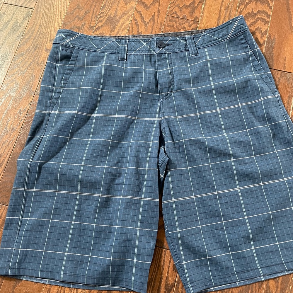 O'Neill Men's Navy Plaid Flat Front Shorts